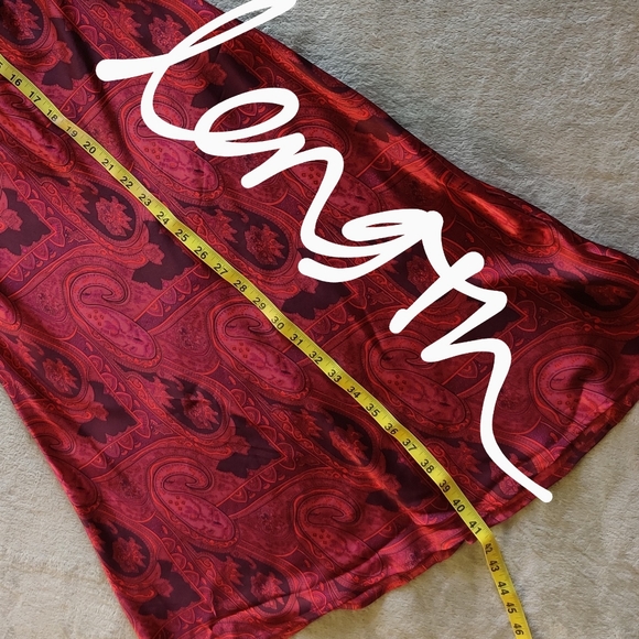 SOLD.......Stunning Silk Halter Dress - Picture 11 of 15